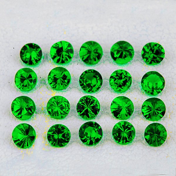 Гранат Цаворит круг 1,1 мм Смарагдово зелений