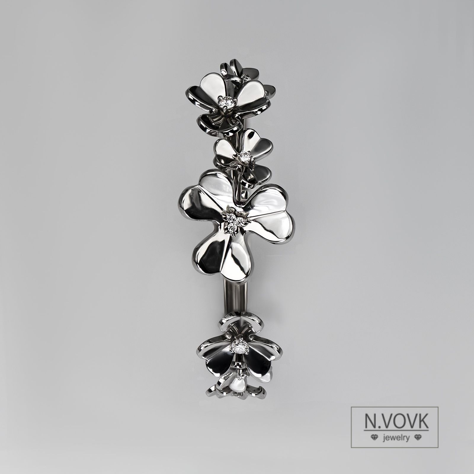 Браслет стиль Van Cleef с бриллиантами золото 750