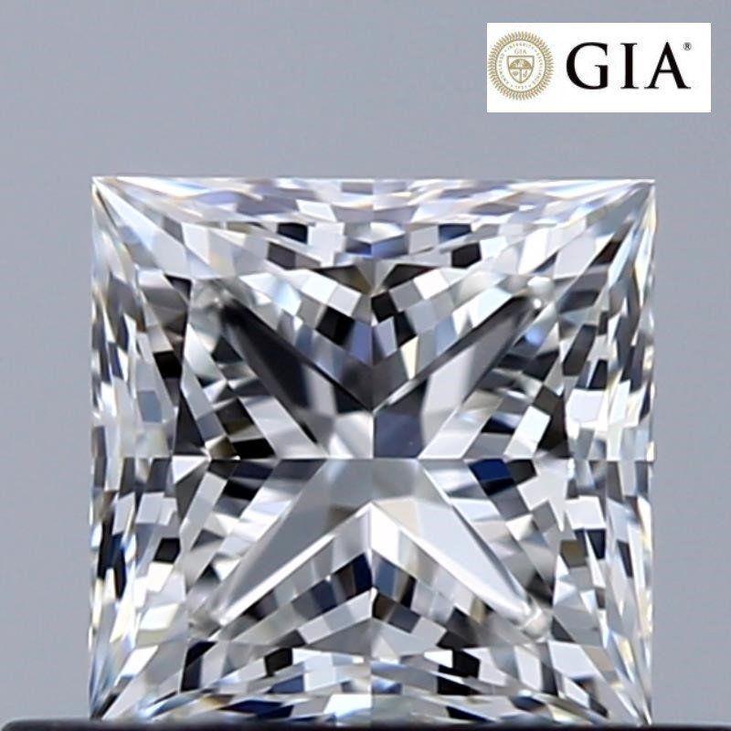 Діамант 0,54 карат квадрат принцеса G/VVS2 сертифікат GIA