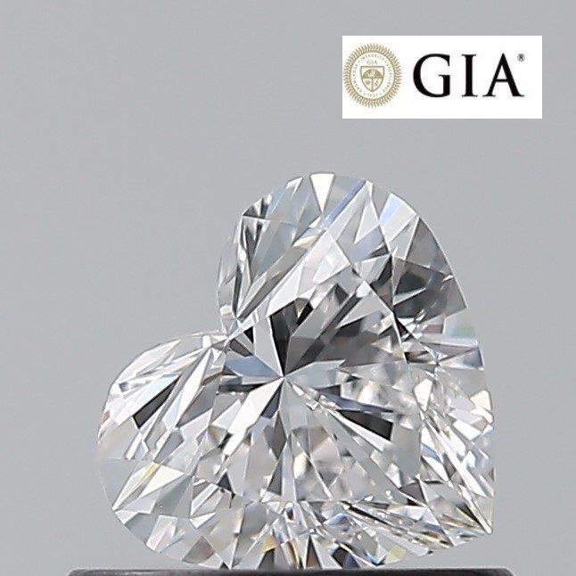 Діамант 0,5 карат Е/VVS1 серце GIA сертифікат
