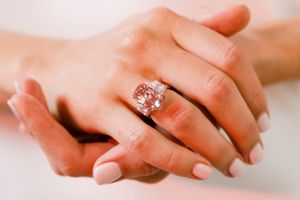 Самый дорогой драгоценный камень - розовый бриллиант, новости с аукциона от NVOVK jewelry!