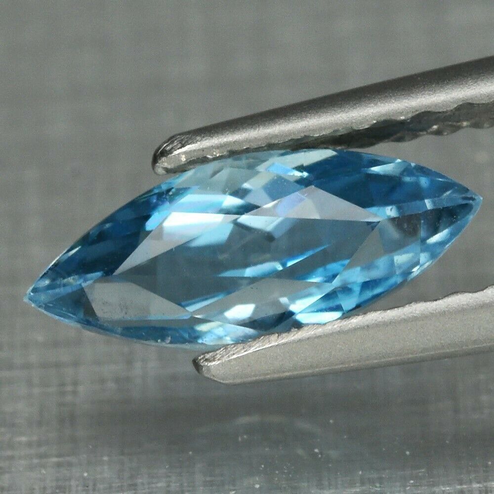 Турмалин голубой 0,85 карат маркиз 9,6х4 мм